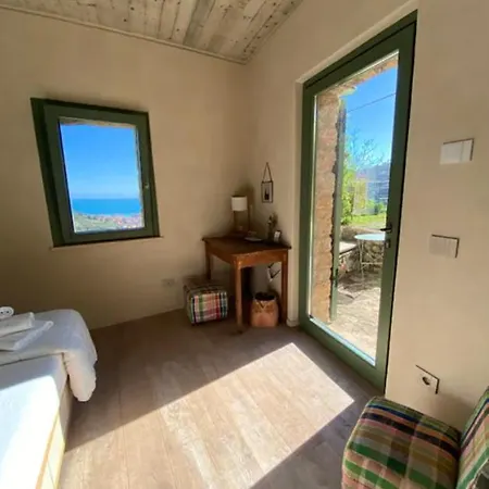 Camamila Sea View Charming Holiday home Finale Ligure