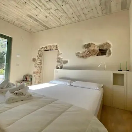 Càmamila Sea View Bedroom