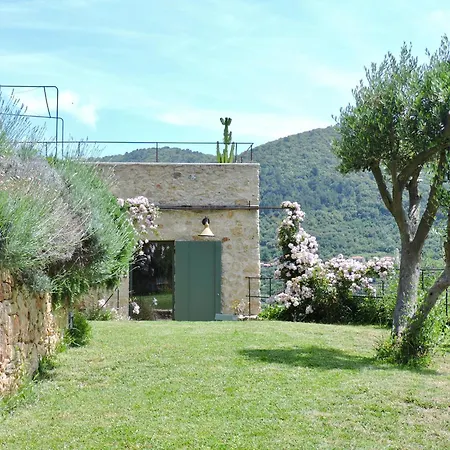 Càmamila Sea View Bedroom Casa de Férias