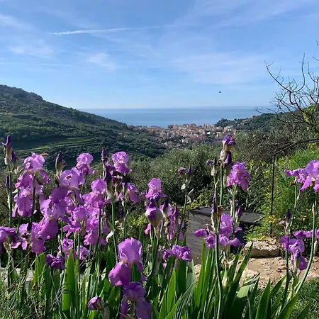 Càmamila Sea View Bedroom Finale Ligure